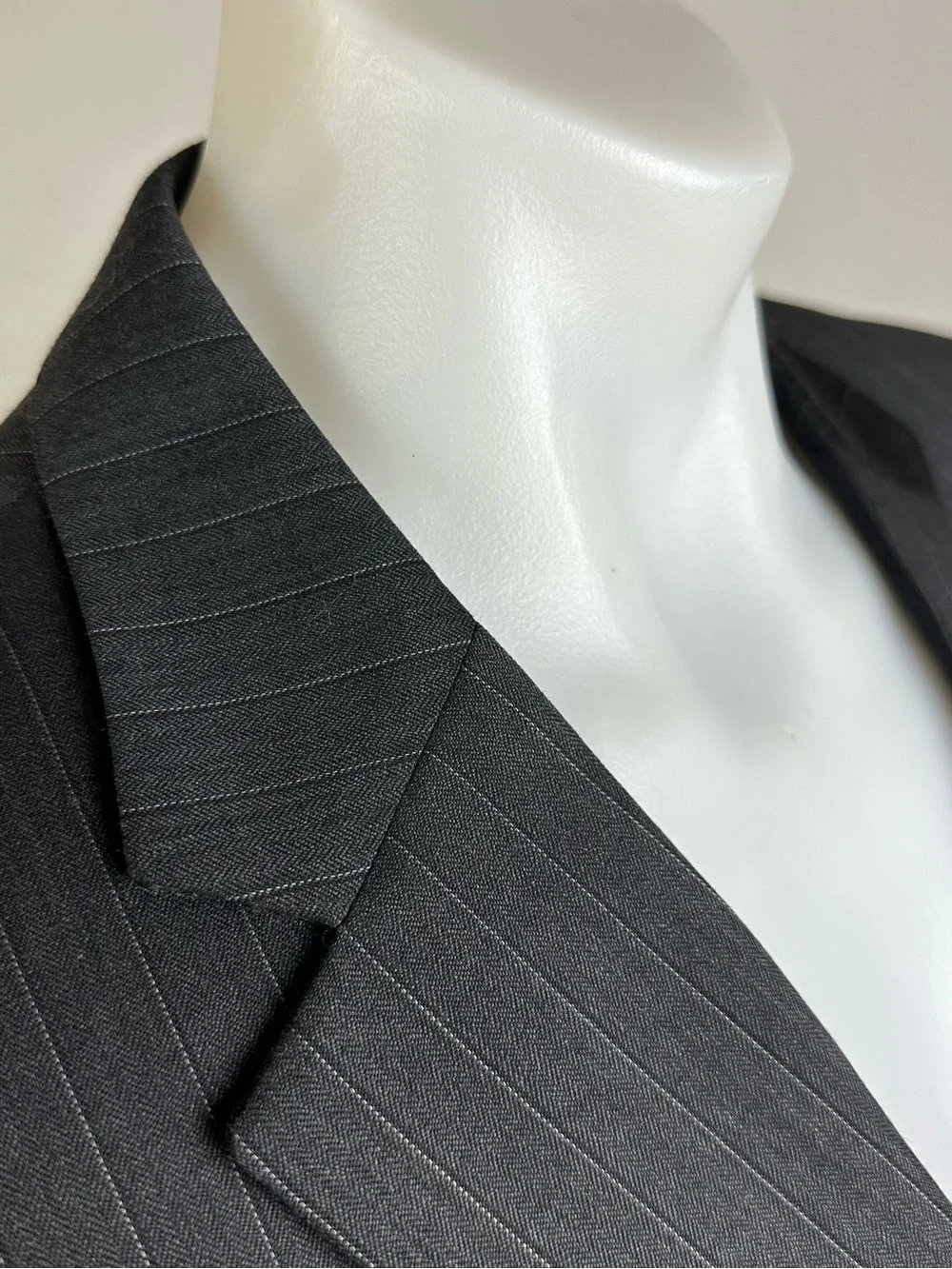 NWT Jones New York 100% Worsted Wool Men’s Charcoal Pinstripe Sport Jacket